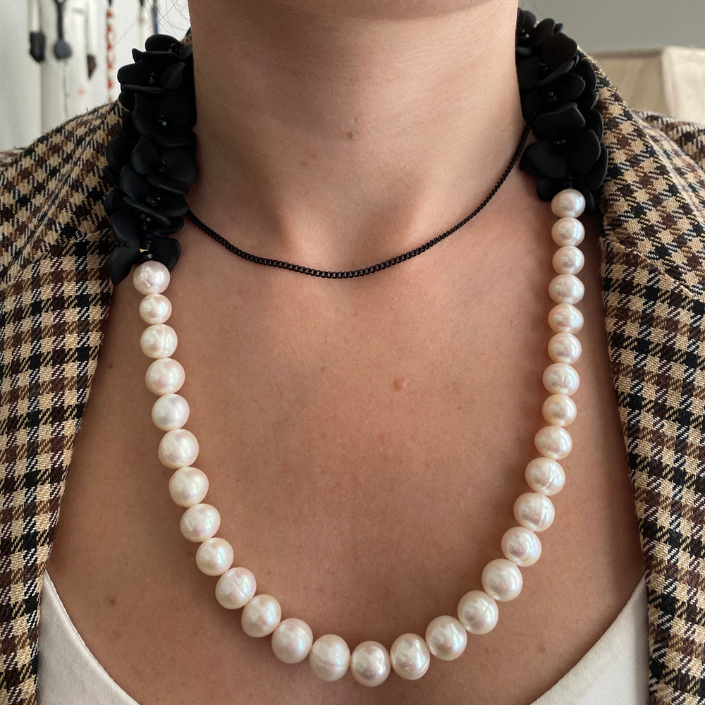 Fleurs Pearls Collar