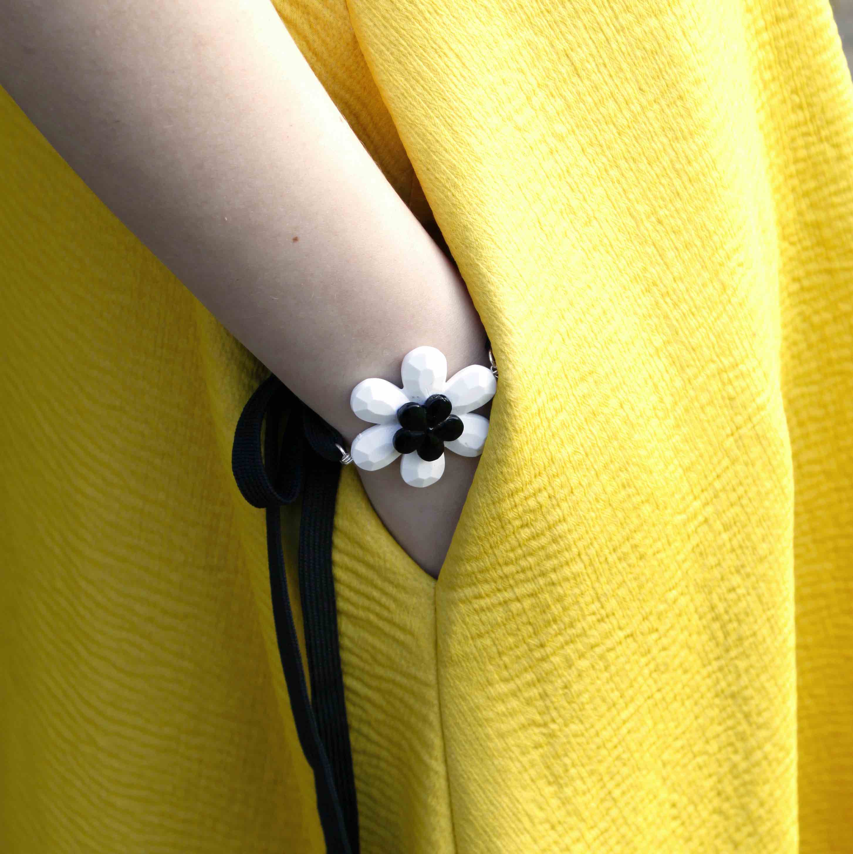 Flower Wrist Wrap - melissacurry
